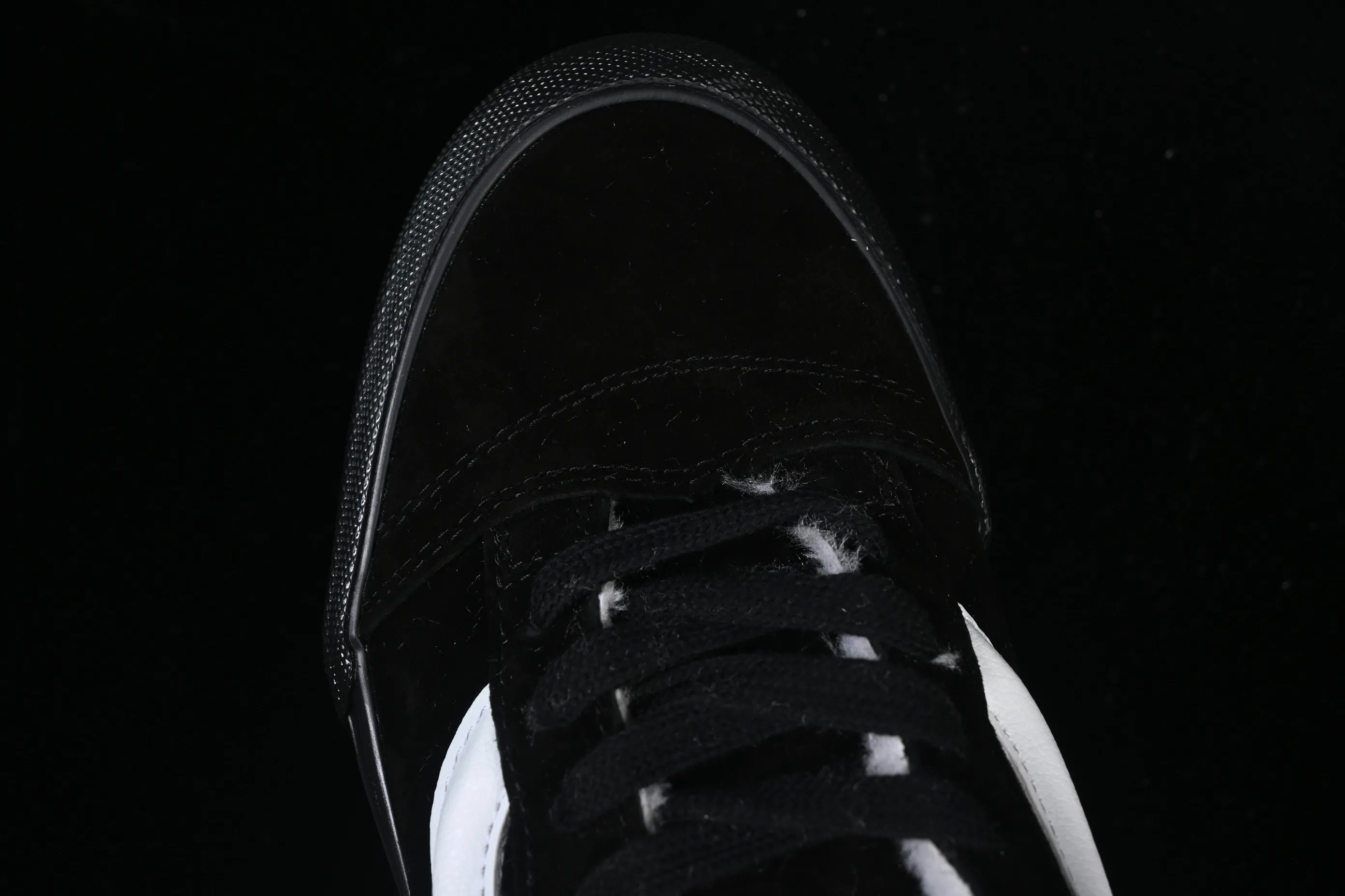 All categories Vans Vans series Vans Low Vans low-top Vans Knu Skool Vans plus velvet low-top casual skateboard shoes VN0009QCBMA